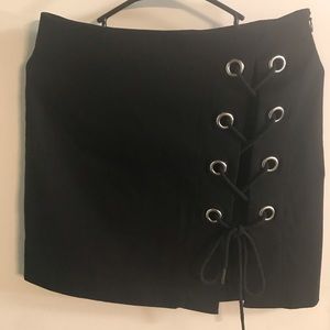 Tea n cup Skirt with Lace Detail